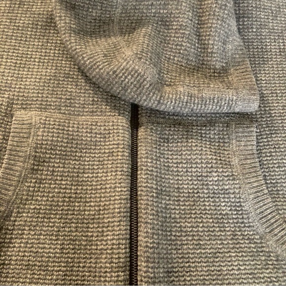 QOR men’s 100% cashmere full zip hoodie in excellent condition. Med gray Sz XL - Picture 10 of 16